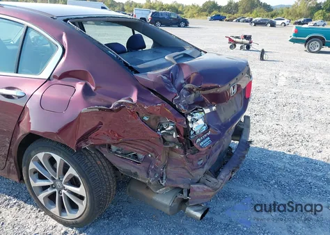 2013 Honda Accord Sport z USA, uszkodzony, nr VIN 1HGCR2F58DA168357